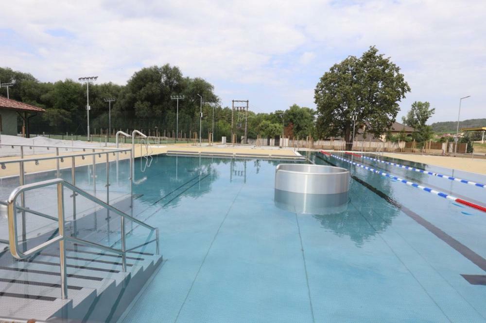 Blatnice pod Svatym Antoninkem Resort Rybnicek מראה חיצוני תמונה
